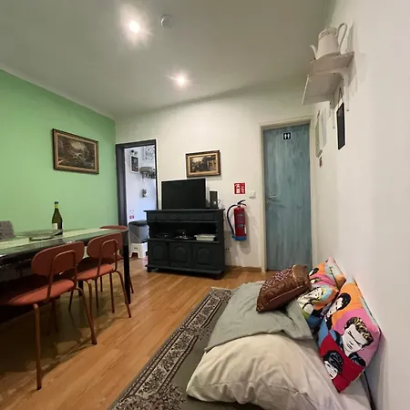 Апартаменты Cozy In Campo De Ourique